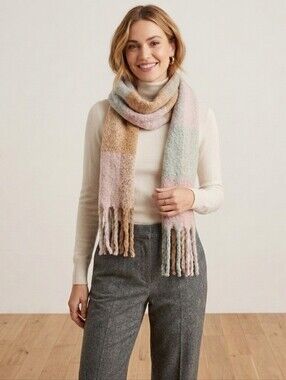 OCTOBER LOVE Oversize Tassel Scarf